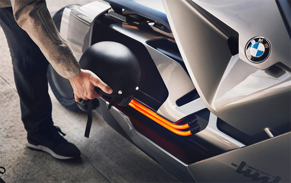 BMW Concept Link zavazadlový prostor