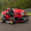 Honda Mean Mower V2: travní sekačka zrychlí jak Ferrari