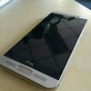 Je toto nepříliš pěkné zařízení HTC One M9+?