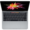 Lidé podepisují petici za výměnu klávesnic MacBooku Pro