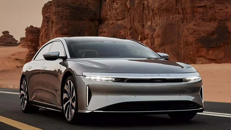 Lucid Air je EV, který dle náročné normy EPA i v praxi ujede přes 500 mil (800 km)