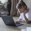 Microsoft Surface Laptop: první klasický notebook jde po krku Macbooku