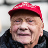 Niki Lauda zemřel, závodníkovi bylo 70 let