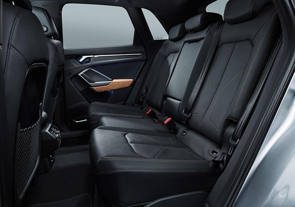 Audi Q3 zadní sedadla