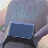 V Číně vymysleli chytré hodinky s projektorem